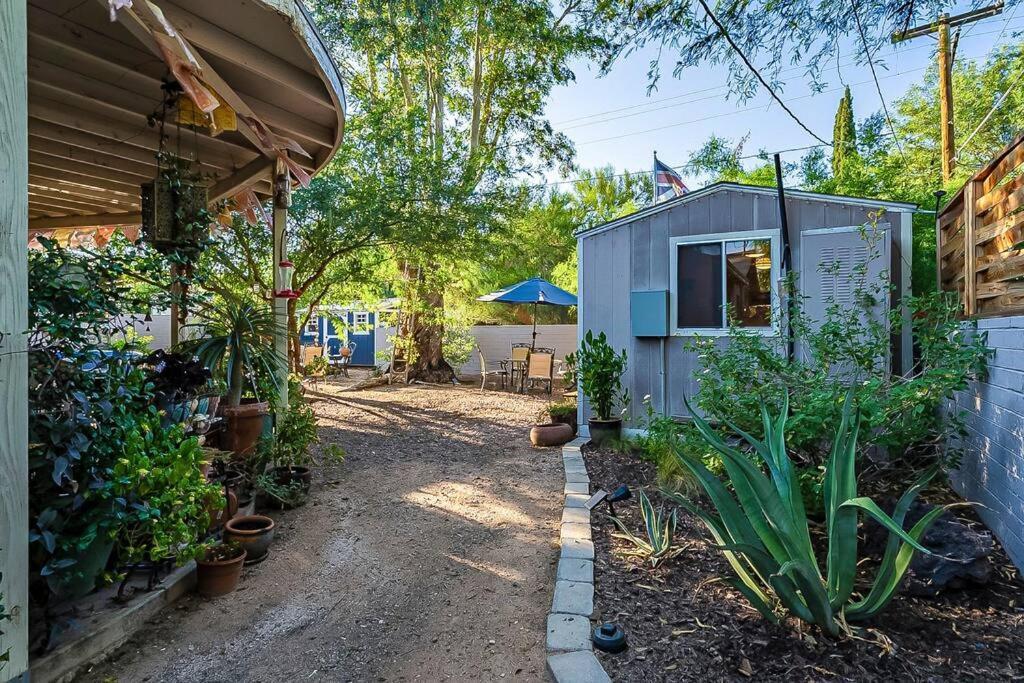 Cute Peaceful Tiny House Getaway W Backyard - Low Summer Rates! Tucson Exteriör bild