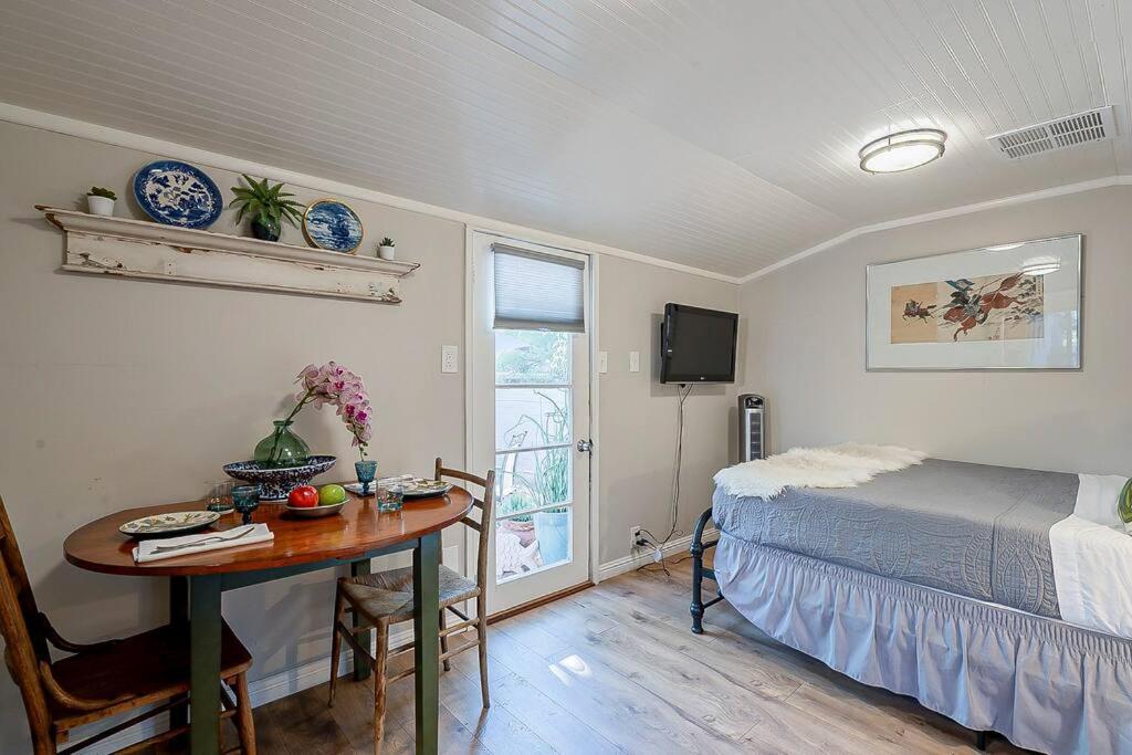 Cute Peaceful Tiny House Getaway W Backyard - Low Summer Rates! Tucson Exteriör bild